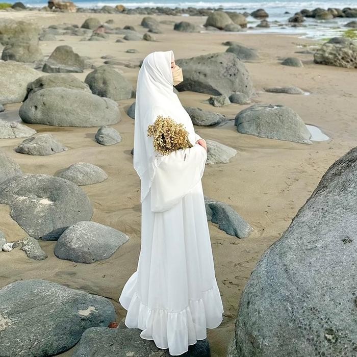 Layali- Khira Dress HijabnyakitaByDARA (Dress Saja) Gamis Mewah Polos Tangan Lebar Ceruty Kain