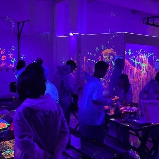 

TERLARIS Neon Pink Tempera Washable Paint for Kids by MAKERS 250ml