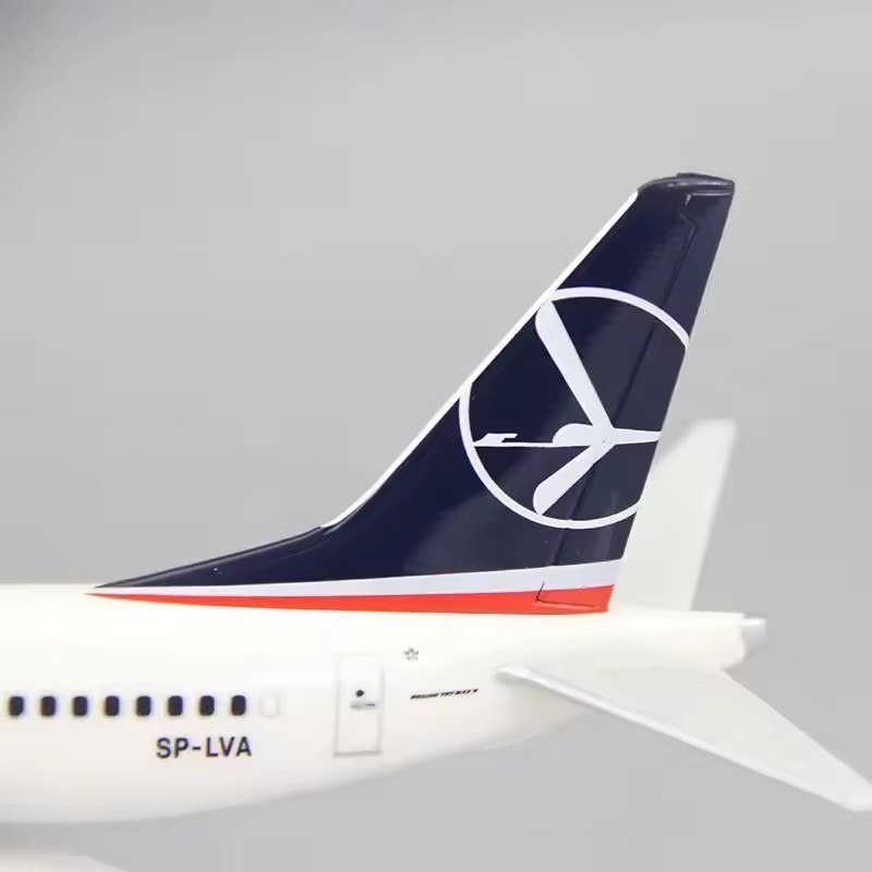 1:200 Scale B737 MAX8 B737 LOT POLISH Airlines ABS Plastic Airplane Model Toys Aircraft Plane Model