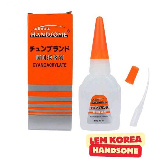 

Lem Korea Handsome Serbaguna Multifungsi untuk Kebutuhan Rumah Tangga