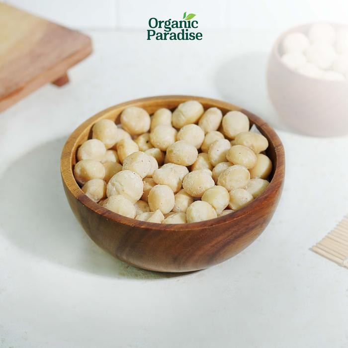 

Kacang Macadamia Panggang / Roasted Macadamia 250 Gram
