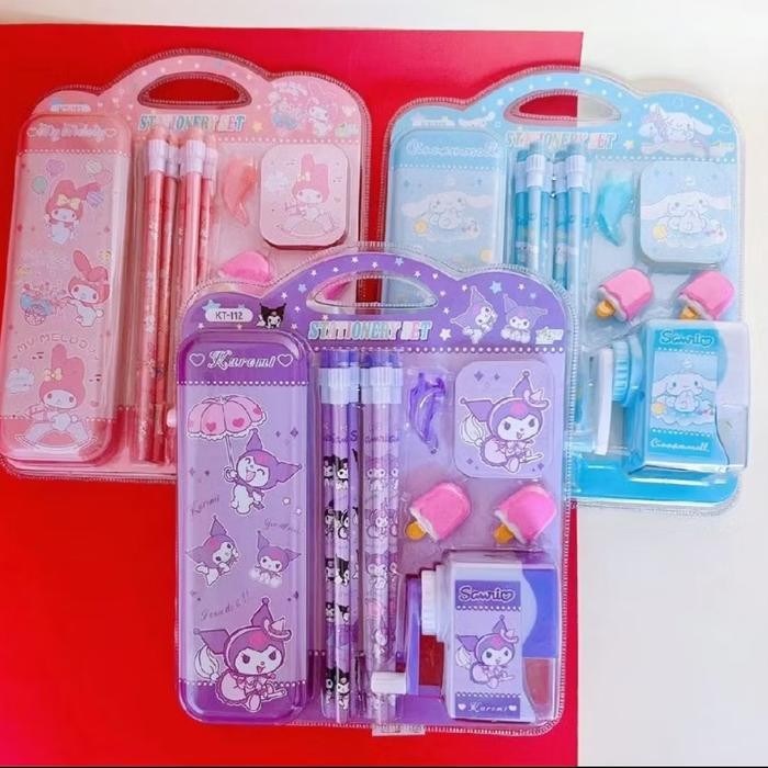 

LANGSUNG DI CO SET ALAT TULIS KUROMI RAUTAN SET STUDY SANRIO 5 IN 1 KOTAK PENSIL