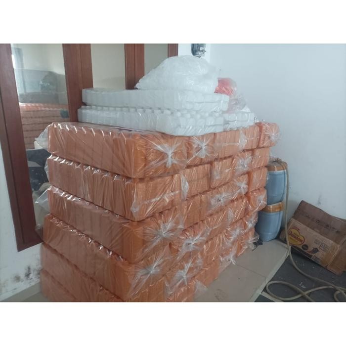 

Madu Hitam Pahit Liar Isi Bersih 1 Kg