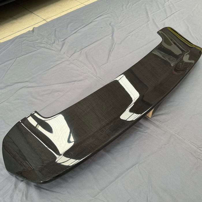 Spoiler innova reborn carbon kevlar/carbon fiber