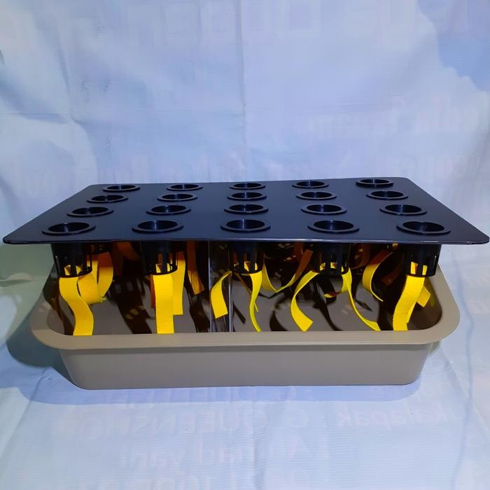 

PAKET HIDROPONIK 20 LUBANG (BAK+IMPRABOARD+NETPOT+SUMBU)