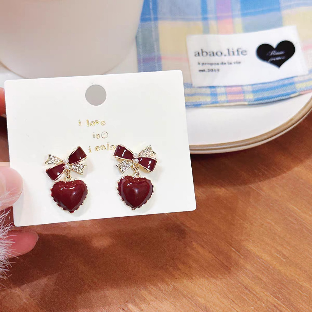 TheMissStore - MAGGIE EARRING Anting Tusuk Hati dengan Pita Warna Merah (TE096)