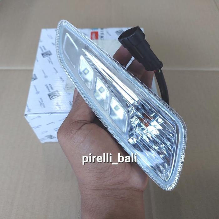 Lampu Sein Reting Led Depan Vespa Sprint Orisinil