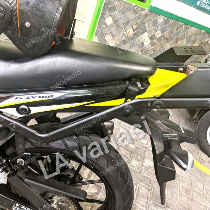 Breket box suzuki GSX 150 Bandit shad givi kappa