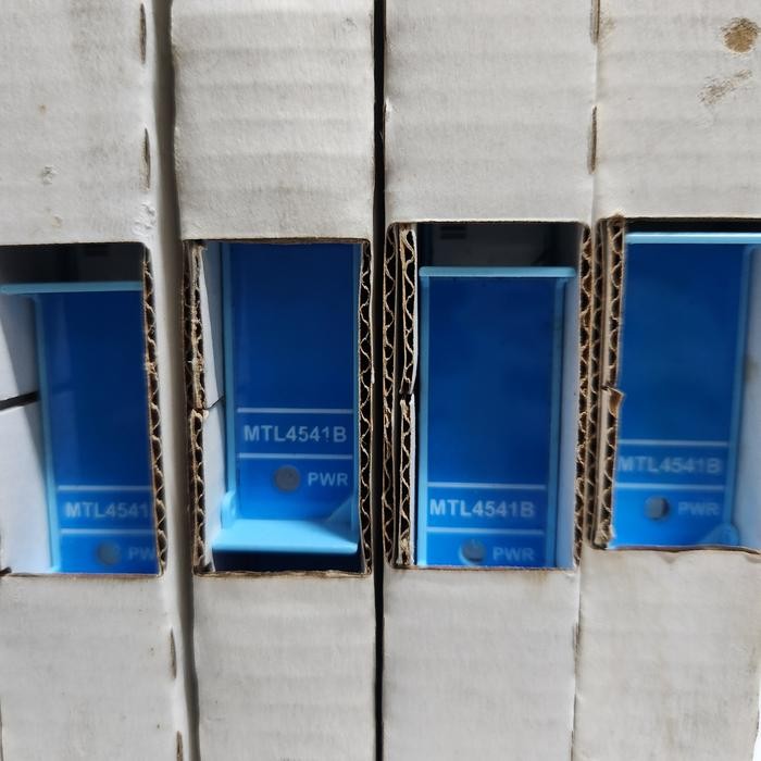 MTL4541B. REPEATER POWER SUPPLY MTL MTL4541B 4/20MA FOR 2 OR 3 WIRE TRANSMITTERS.