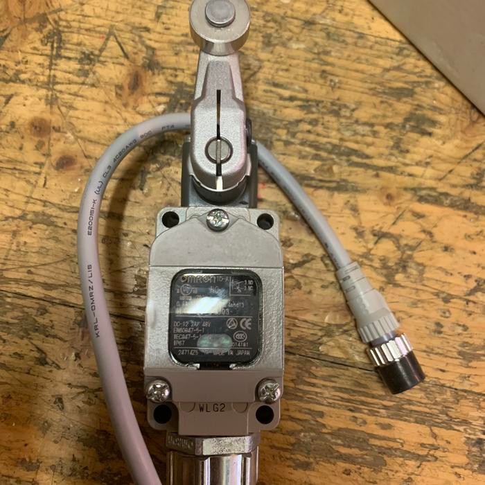LIMIT SWITCH WLG2-LD-DGJ03 OMRON