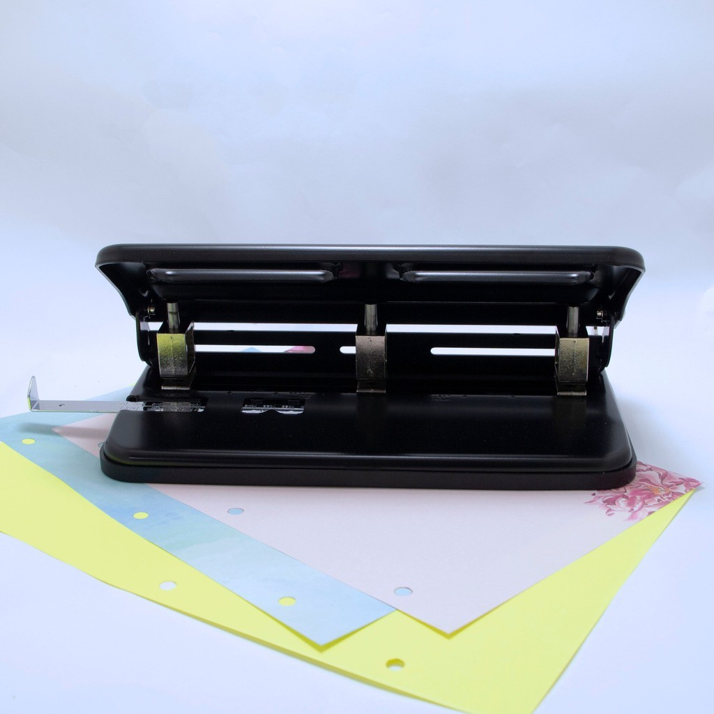 

Pembolong 3 Lubang /3 Hole Punch KW TRIO 9630. GARANSI 1 TAHUN!