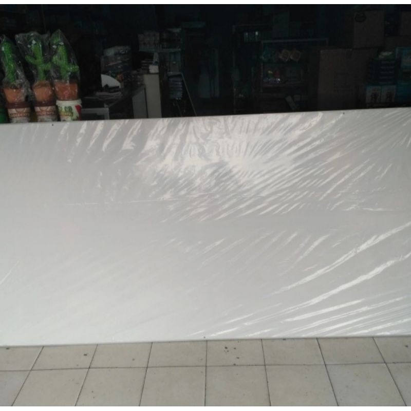 

Cemerlang White Board Single Face Non-Magnet 120 cm x 240 cm/Papan tulis.
