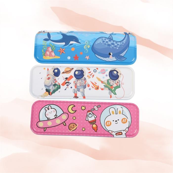 

ID TERMURAH TEMPAT PENSIL KALENG BESI ANAK ANAK MOTIF KARTUN LUCU UNTUK PERLENGKAPAN SEKOLAH