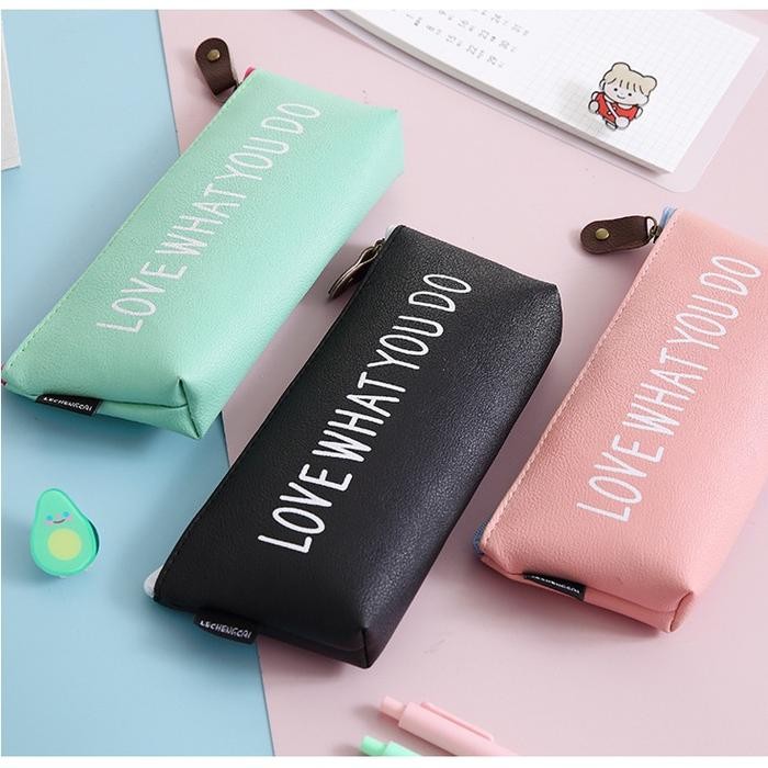 

ID TAS PENSIL TEMPAT ALAT TULIS TEMPAT PULPEN DAN PENSIL BAHAN PU NEW TRENDING 305