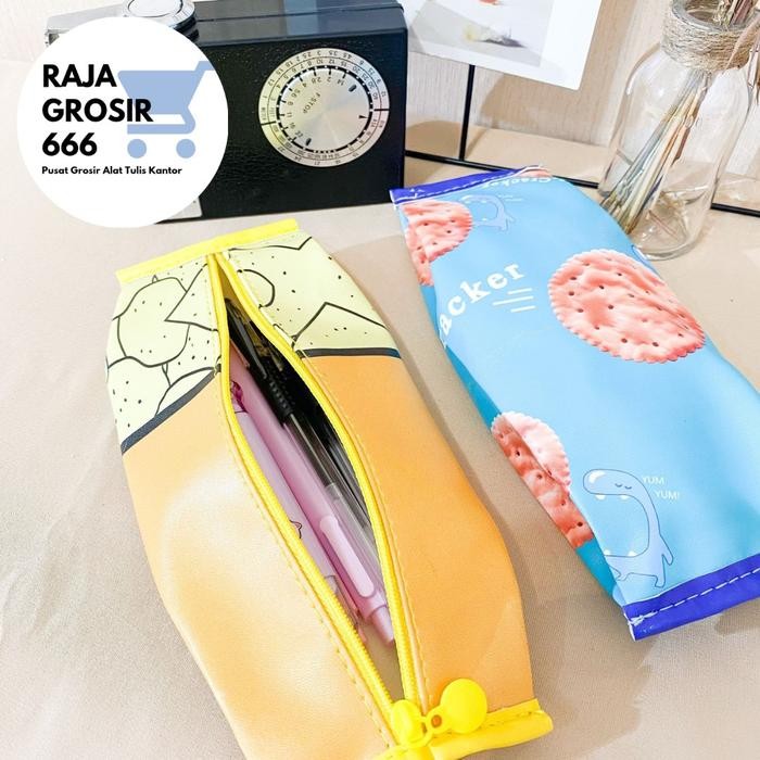 

ID KOTAK PENSIL GAMBAR MAKANAN MOTIF SNACK FRUIT POPCORN CHIPS CHEESE MILK MACAROON TEMPAT ALAT