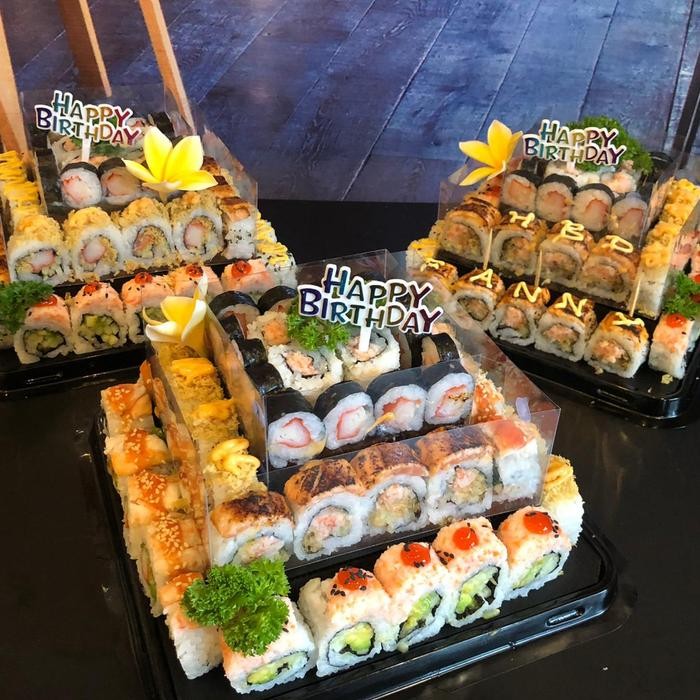 

BeliSkrg,KirimHariini- Kue ultah sushi 3 tingkat