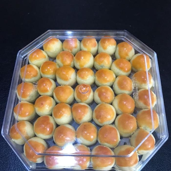 

PastikanDikirimLgsg- Nastar Yenni Cake 250 gr