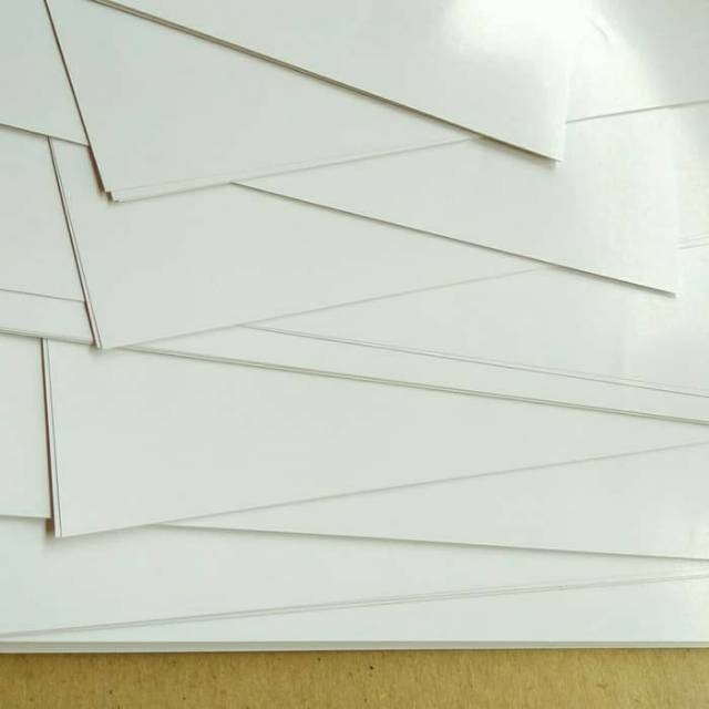 

( 50 Lembar ) Kertas Art Carton 260 Gsm / Karton Glossy Uk A3+ / 32cm X 48.3cm