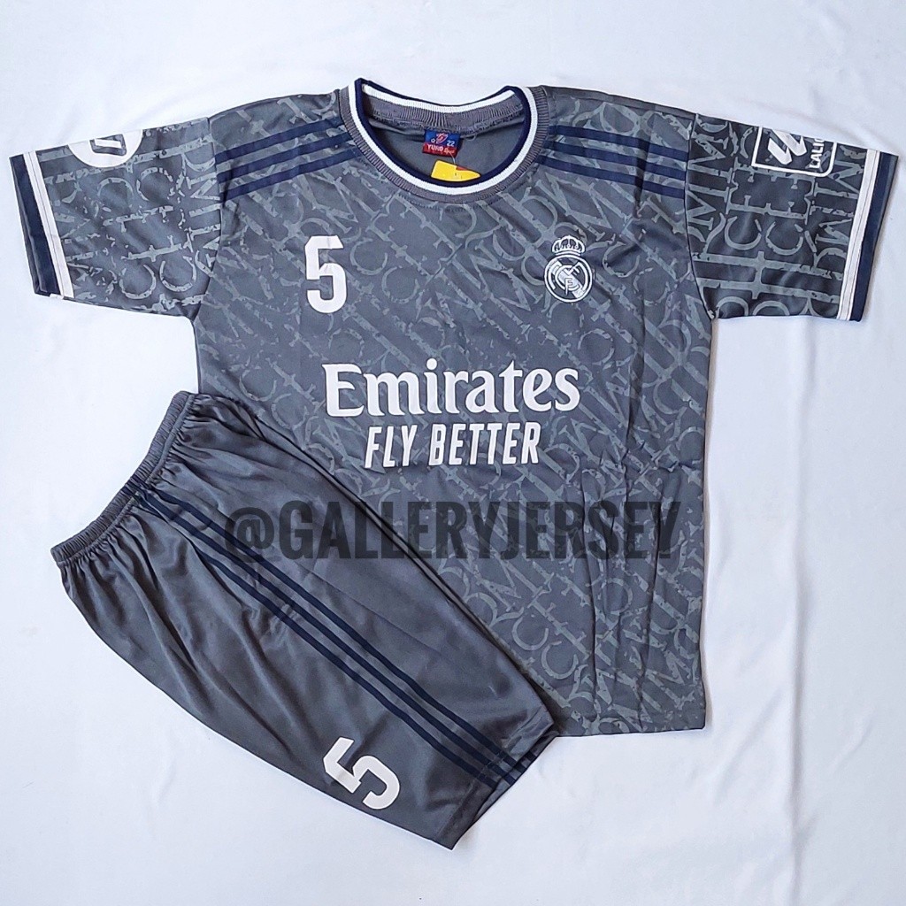 Sport Sistem Setelan Baju Bola Anak Anak Real Madrid Hitam 3Rd Setelan Jersey Bola Real Madrid Hitam