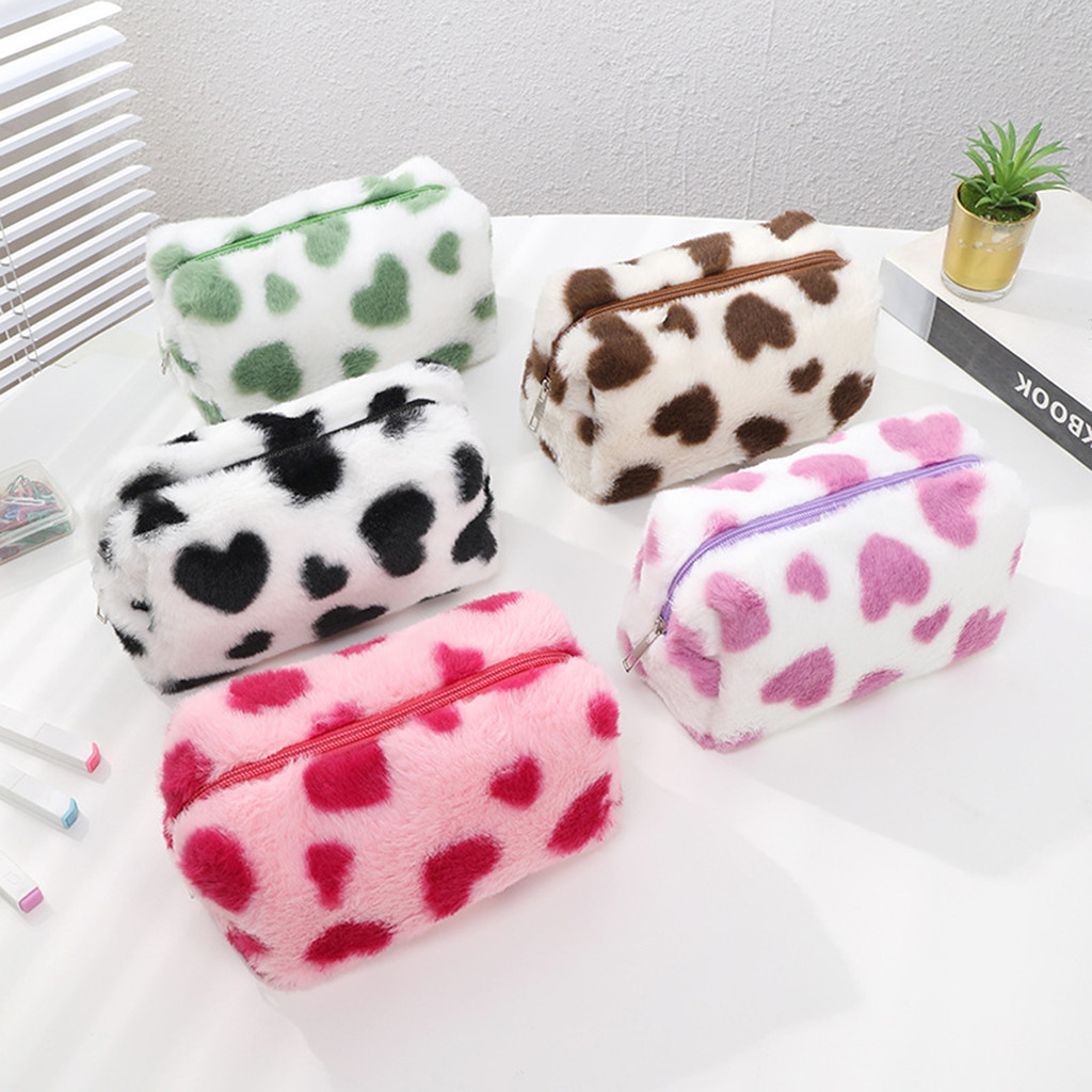 

1 Pillow-Shaped Pencil Case, Heart Pattern Stationery Storage Bag, Office Desktop Finishing