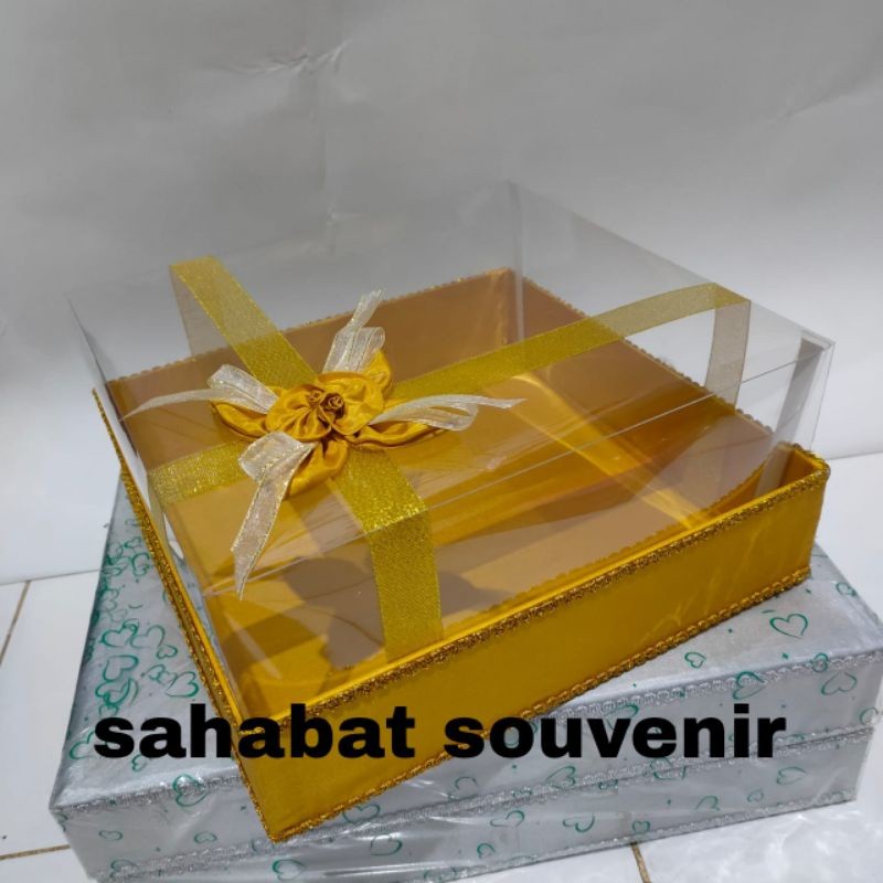 Benteng Onderdil Kotak Hantaran / Seserahan Mika Tempat Kue Ukuran 30X30
