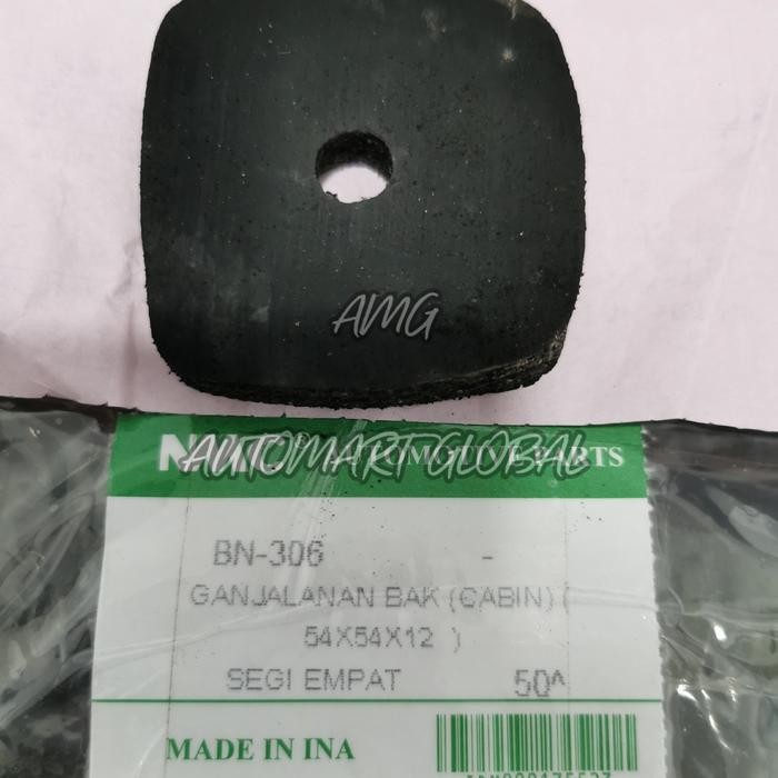 Karet Ganjalan Bak Cabin Mobil Truk Minibus 54X54X12 Mm Ban Bekas Kode 048