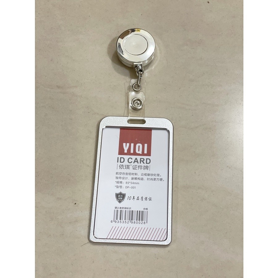 

JH8 Tempat Id card name tag Casing ID Card Case Alumunium Besi Dengan Yoyo 1 Set Warna