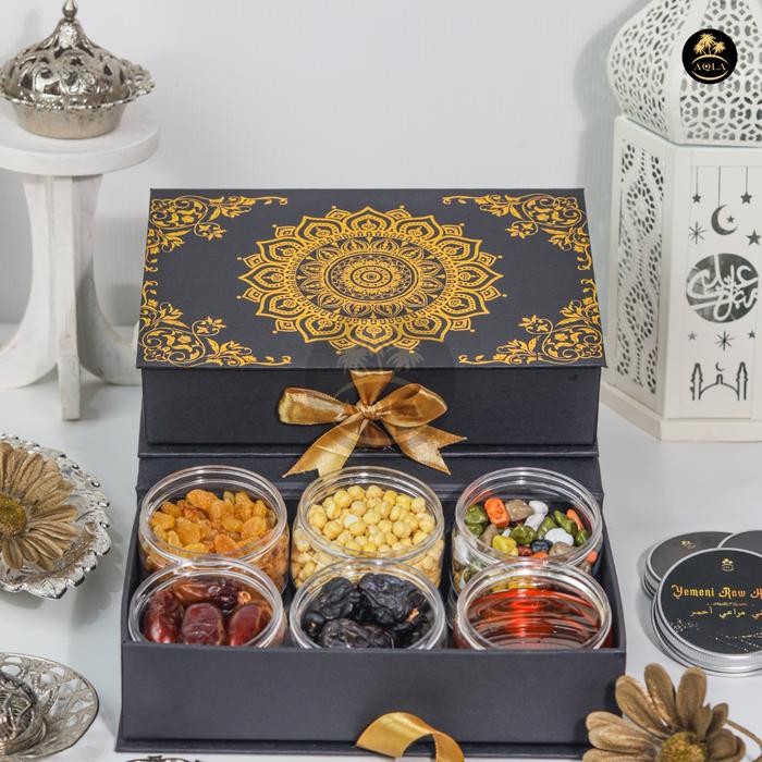 

Hampers Sehat Madu Yaman Kurma Ajwa Cemilan Sehat Parsel Ramadhan