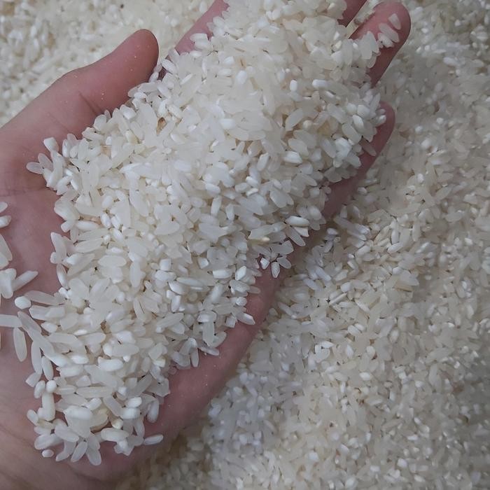 

Terlaris- Beras Ramos Medium - Merk Bambu Wangi 10 Kg