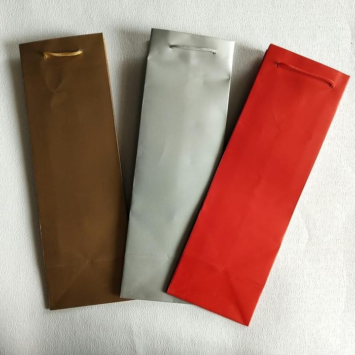 

Pesta- Paperbag Polos Botol / Wine Doff