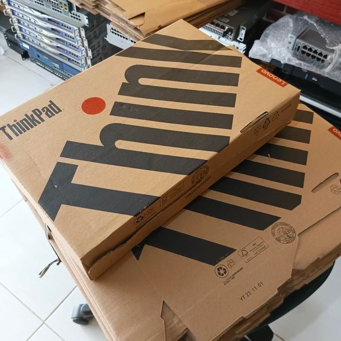 

Pesta- Kardus Box Laptop Custom Murah