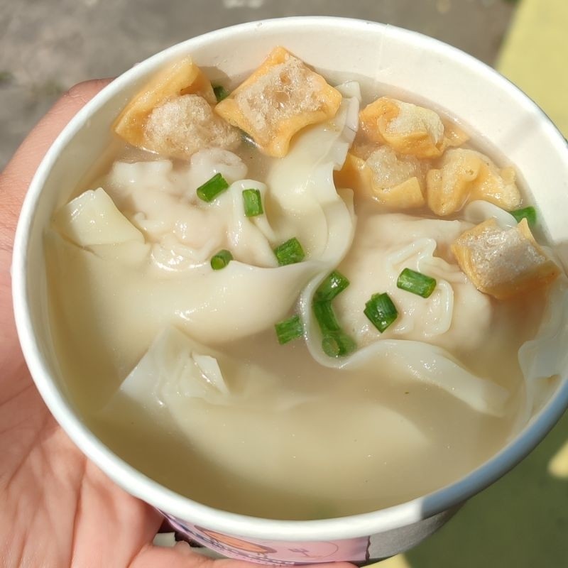

Sega Tungtung [ Frozen ] Wonton Kuah Pedas / Pangsit Kuah Premium