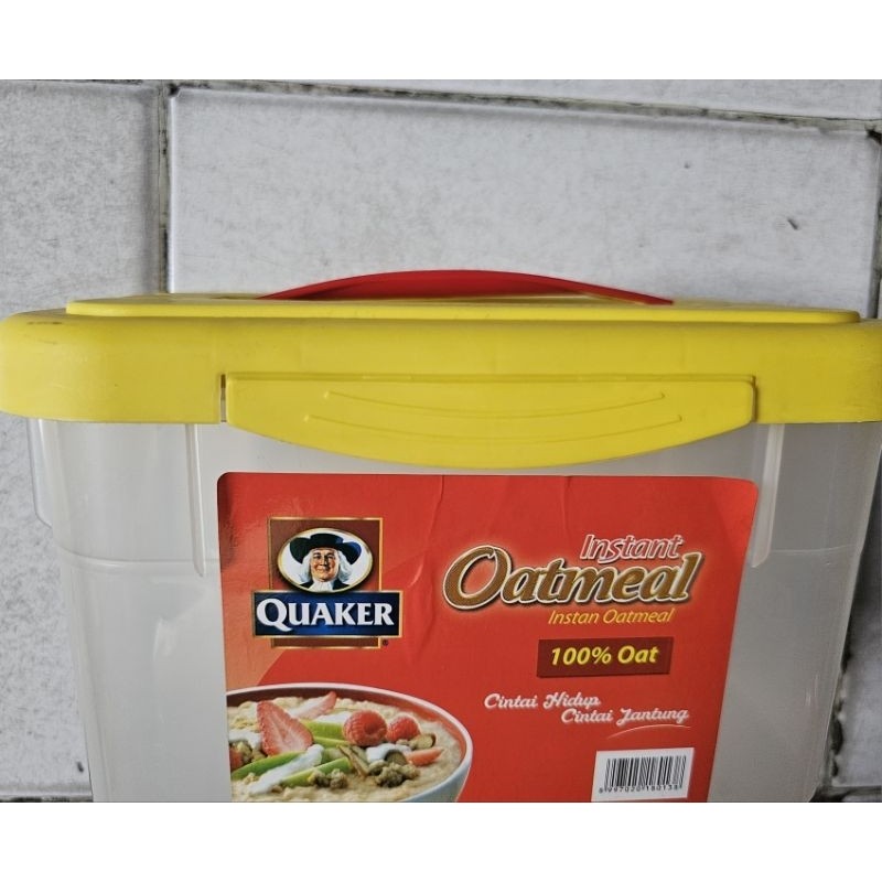 

Quaker Instant / Quick Cook Oatmeal 800 gram Bundling Container / Mangkuk