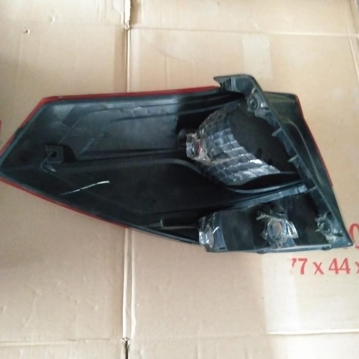 Stoplamp Lampu Belakang Honda Mobilio Rs Original Kanan Bekas