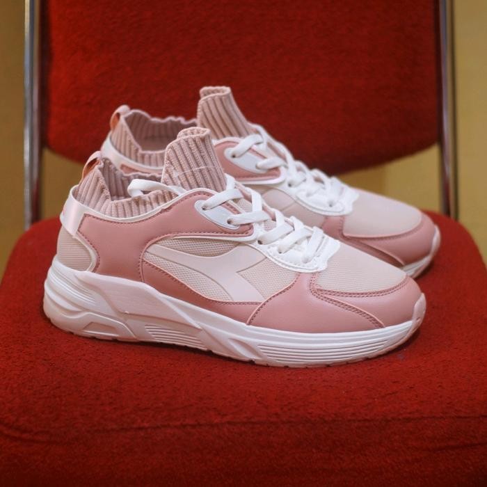 SEPATU RUNNING DIADORA DONATELLO PINK