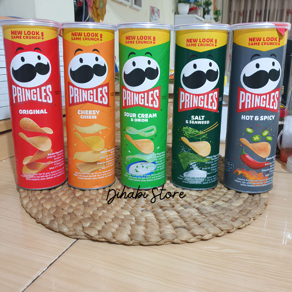 

Mamam_Asoy Pringles Potato Crisps 107 Gram Original , Cheesy Cheese , Sour Cream & Union , Salt &