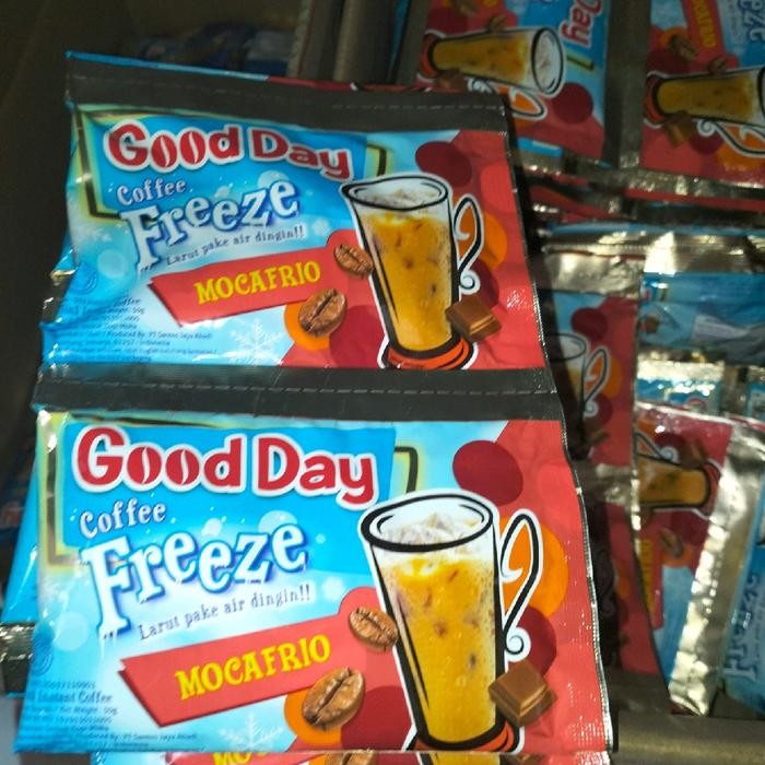 

2 renteng good day coffe frezee mocafrio isi 20 pcs