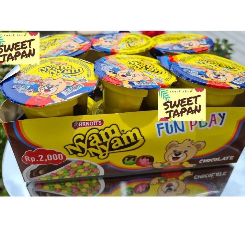 

Desyallshop !!!! Nyam Nyam Coklat Isi 12 Pcs X 11 Gram Biskuit Coklat Dan Ada Coklatnya Yang