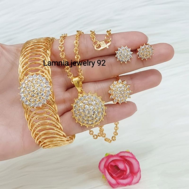 1 SET PERHIASAN WANITA MEWAH ANTI LUNTUR DAN KARAT LAPIS EMAS