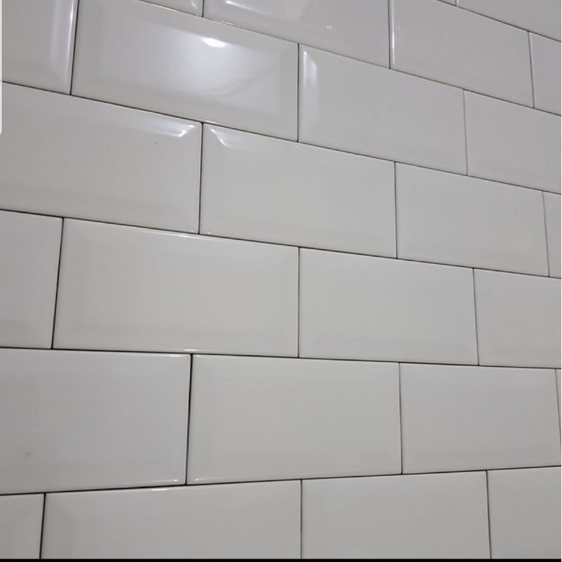 keramik mulia signature bevel 20*10 putih