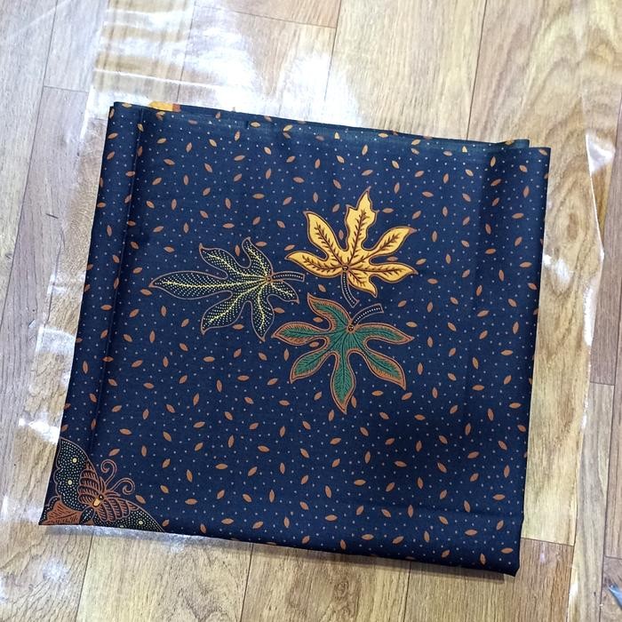 

Terlaris Kain Batik Jarik Motif Latar Beras Tumpah Ceplok Kupu