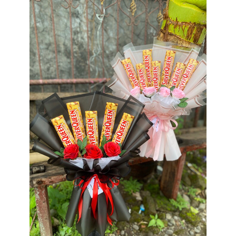 

Lovely Back - buket coklat/ buket makanan/ buket wisuda /buketgradution