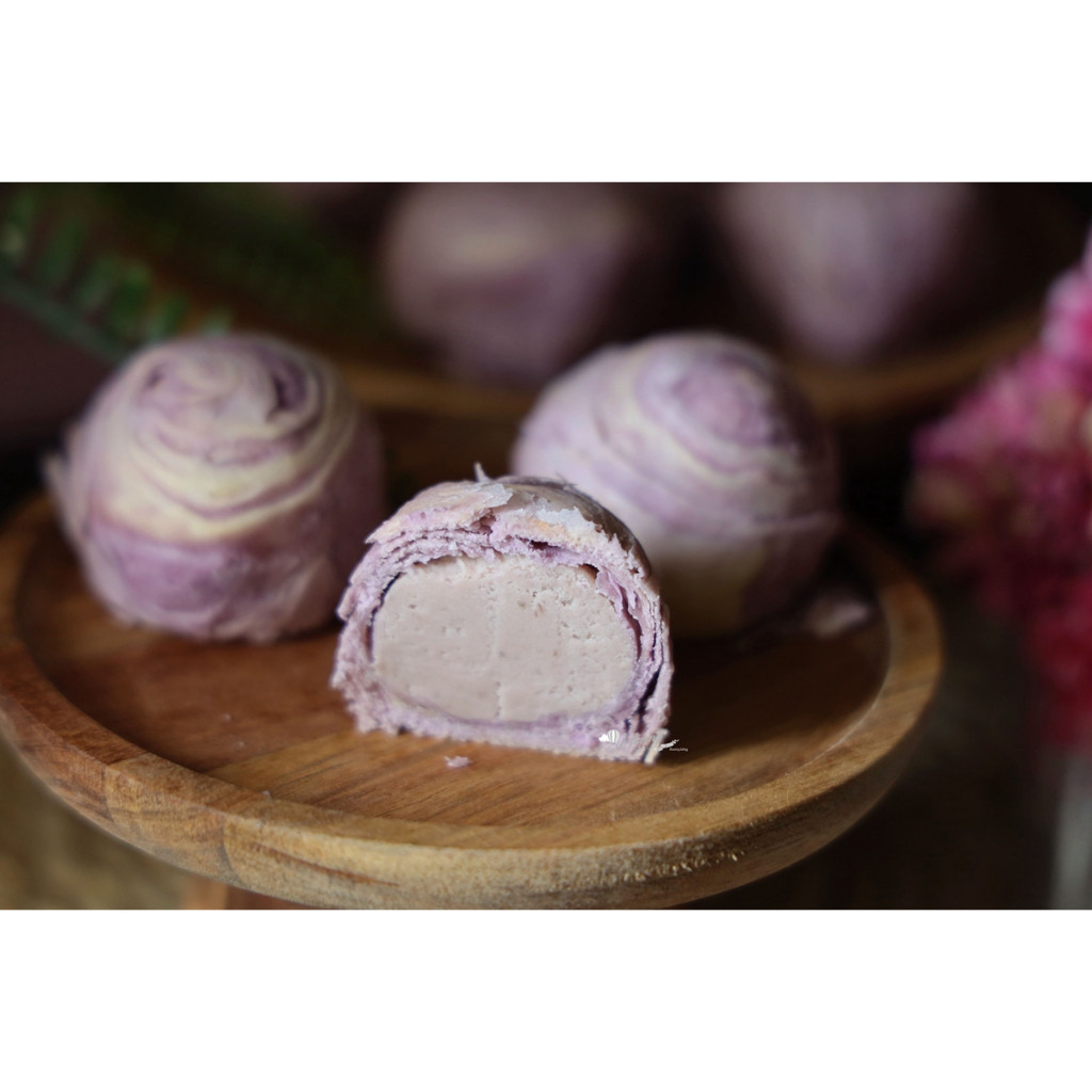 

Duentai Kue Talas Full Taro Cake Taiwan Rasa Full Taro 9pcs