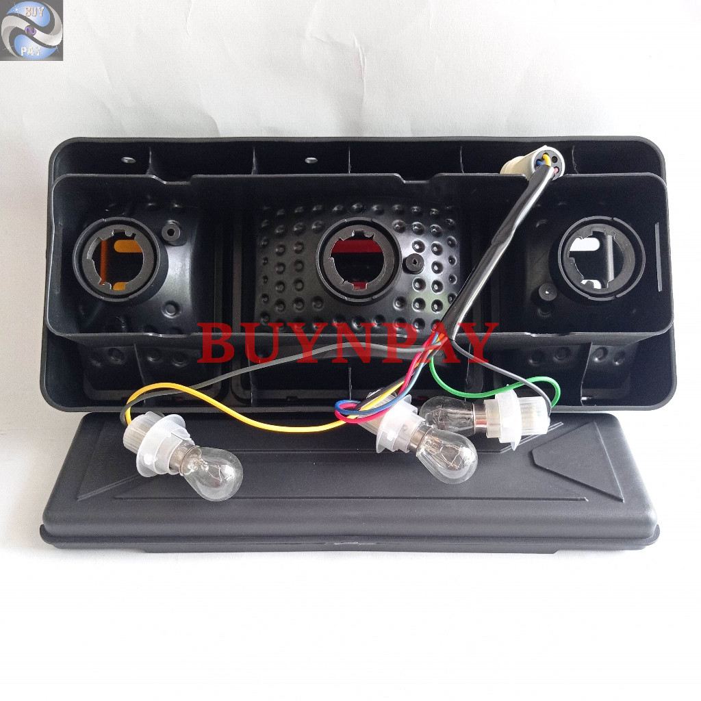 Lampu rem stop lamp bela truk FE PS100 old PS125 PS135 Rino Dutro 1PC