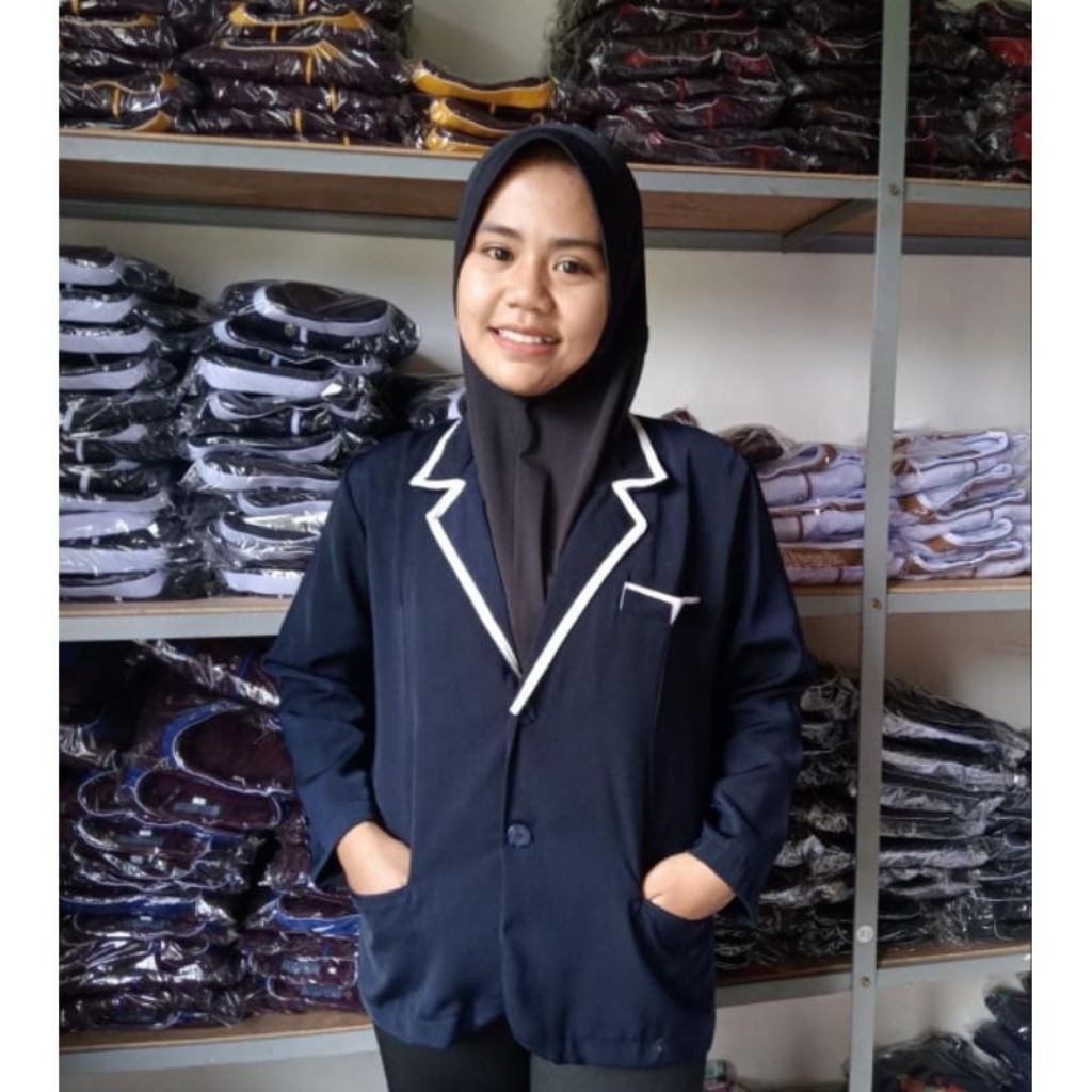 Vall jas almamater/almet/jas wisuda untuk putra maupun putri untuk anak SMP SMA atau pesantren/