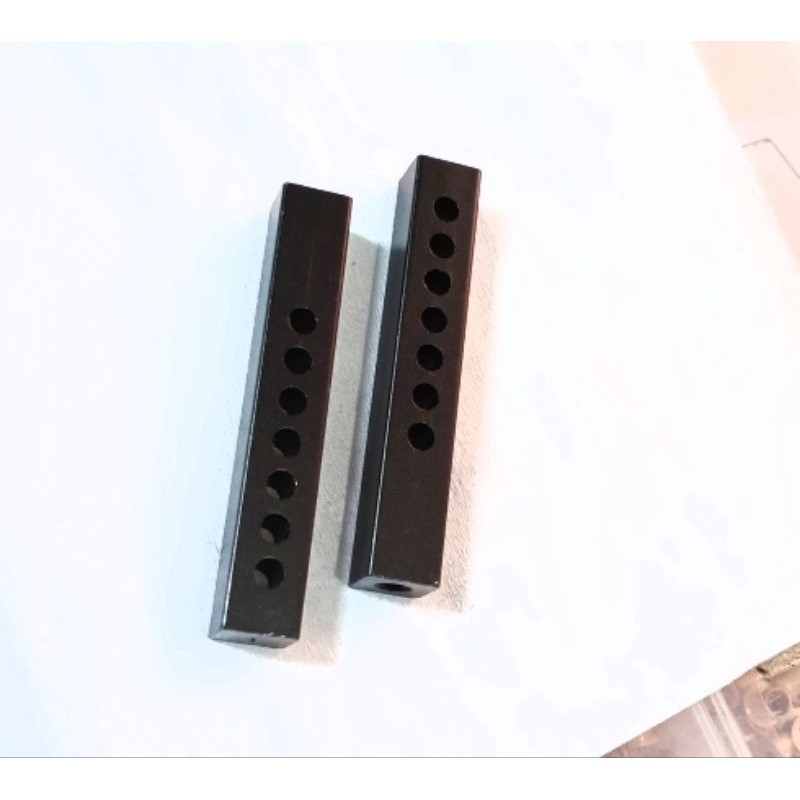 SSN68 2pcs Bumper mount holder penyangga bumper axial scx10 Rc 1/10 mn999