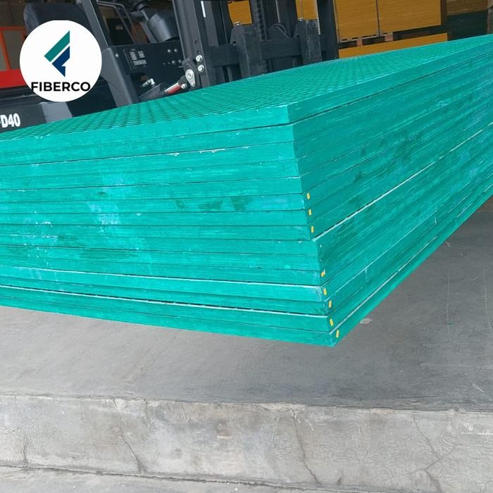FRP MOULDED GRATING PIJAKAN SIZE : 1000 X 4000 X 38MM