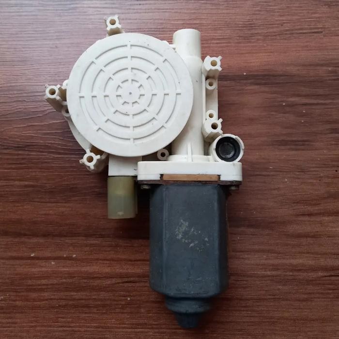 motor power window depan kiri bmw e39