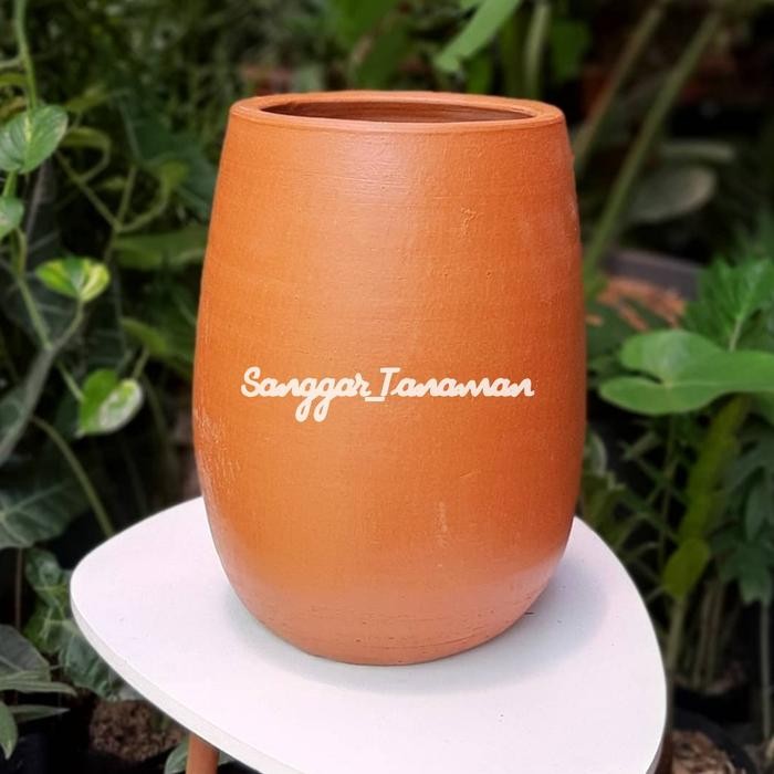 Pot taracota model kapsul ukuran 20 Kode 351
