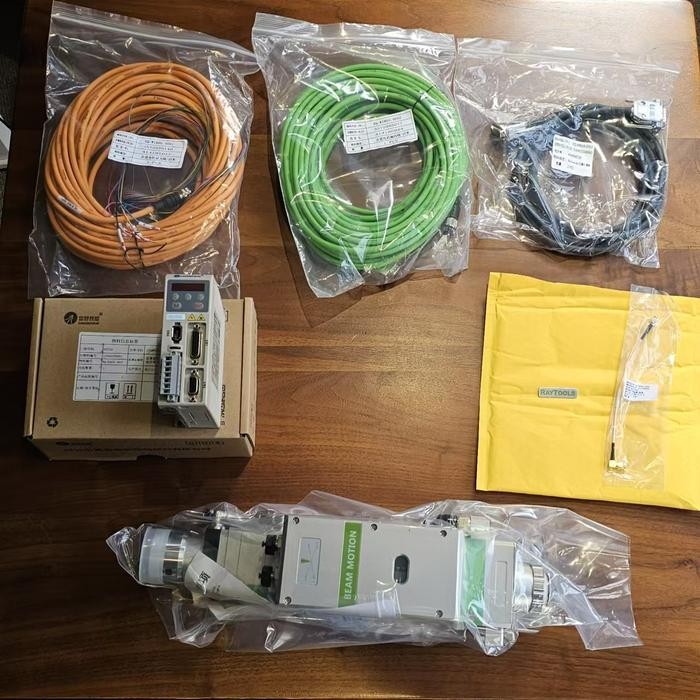 

BM110 BM111 Fiber Laser Cutting Head RayTools CNC Cutting Machine Raytools 1.5 2 3 Auto Focus